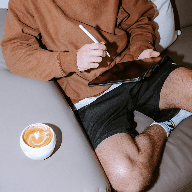 Student som använder Brights kursrum